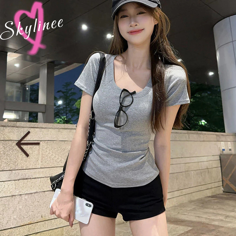 เสื้อยืดคอกลมแขนสั้นผู้หญิงเข้ารูปสีพื้นเรียบง่าย SL