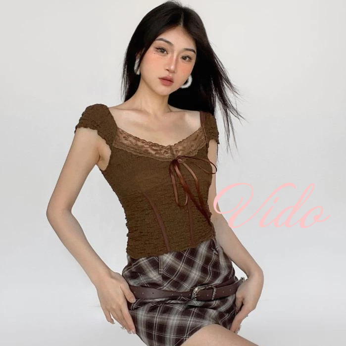 ✨พร้อมส่ง✨เสื้อยืดโบว์ลูกไม้สไตล์ฝรั่งเศสผู้หญิง Niche คอวีแขนสั้นเสื้อยืดสลิมฟิตสั้นด้านบน VIDO