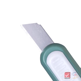 Elephant ตราช้าง คัตเตอร์ มินิคัตเตอร์ รุ่น M-901 คละสี จำนวน 1 อัน
