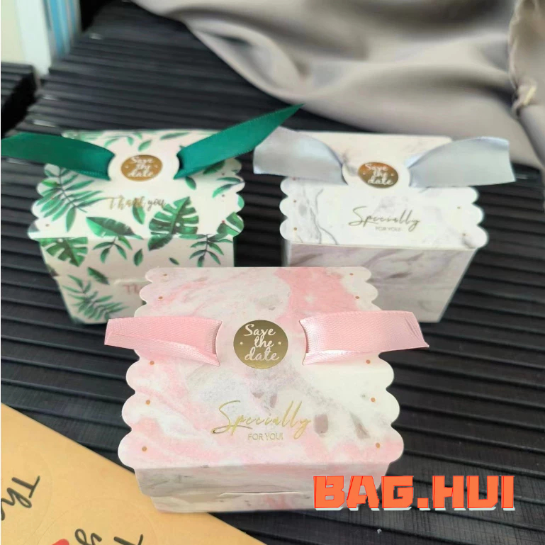 🍒🍒BH กล่องของขวัญ สำเร็จรูป  Gift boxes +ริบบิ้น กล่องฝาเปิด ของชำร่วย พิมพ์ลาย ใส่ของขวัญ เครื่องประดับ  พร้อมส่ง