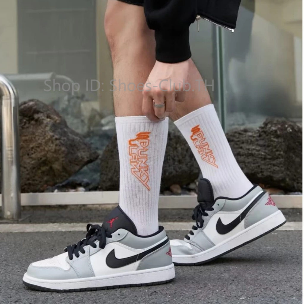 ของแท้จากแบรนด์ 💯ไนกี้ รองเท้าผ้าใบ จอร์แดน 🕺JORDANAIR1 Low จัดส่งทันทีในวันที่สั่งซื้อ ประกันระหว่างประเทศ