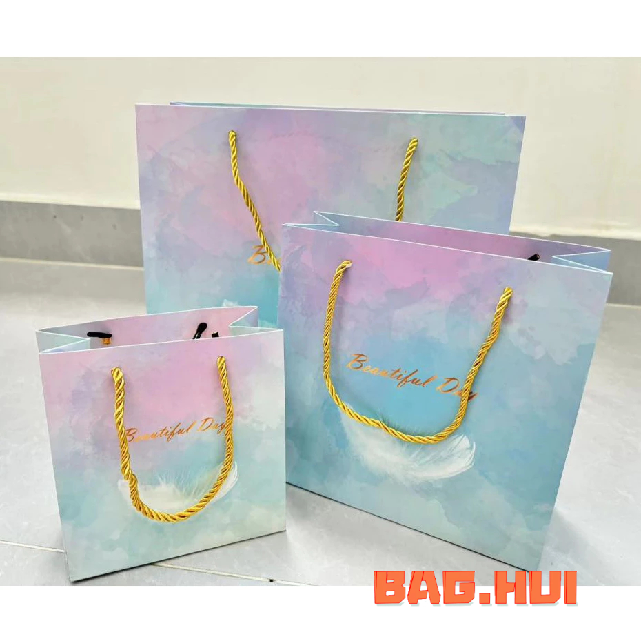 🍒🍒BH ถุงกระดาษ หูหิ้ว ใส่ของขวัญ ใส่กิ๊ฟช๊อป เครื่องลำอาอาง ลายขนนก กระดาษหนา 320 แกรม พร้อมส่ง