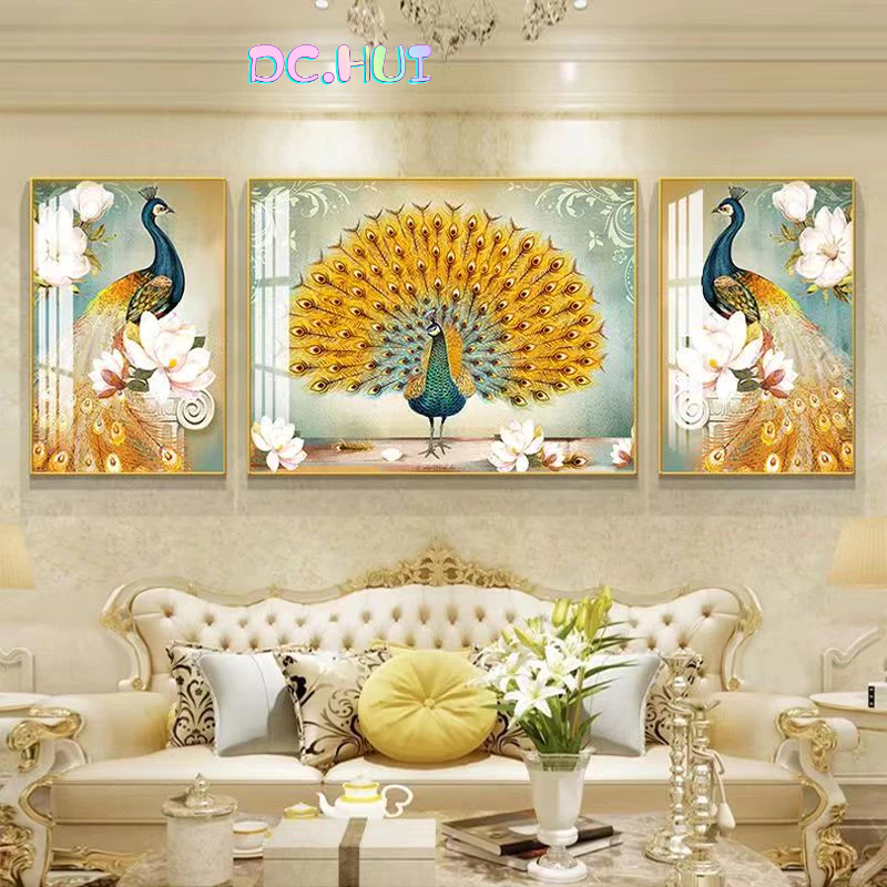 🏡DC.HUI 🏡 รูปนกยูง กรอบรูปแต่งบ้าน รูปกรอบทอง กรอบแขวนผนัง ชุด3ชิ้น(ขนาด30*40/40*60/30*40 ซม.)