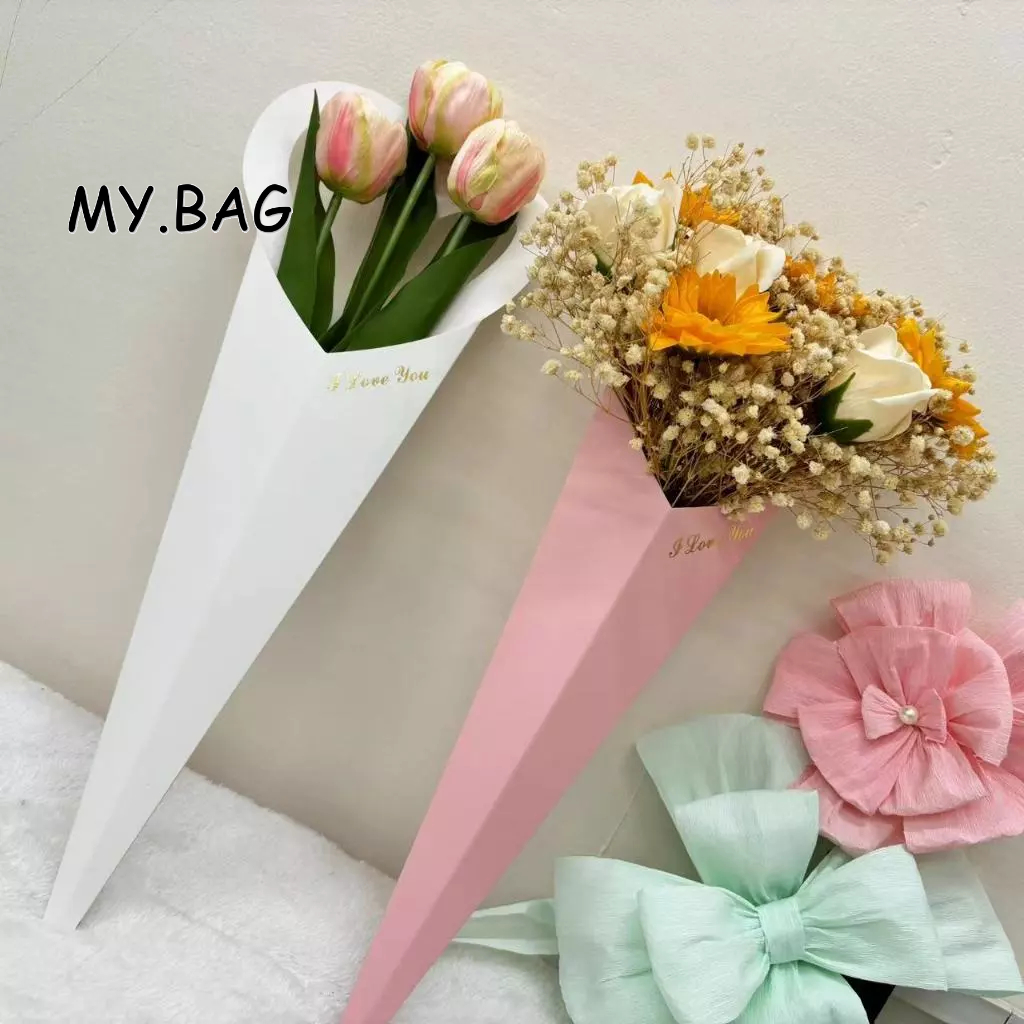 ถุงกระดาษ ใส่ดอกไม้ ดอกกุหลาบ ของขวัญ โอกาสพิเศษ วันวาเลนไทน์ (สินค้าพร้อมส่ง)