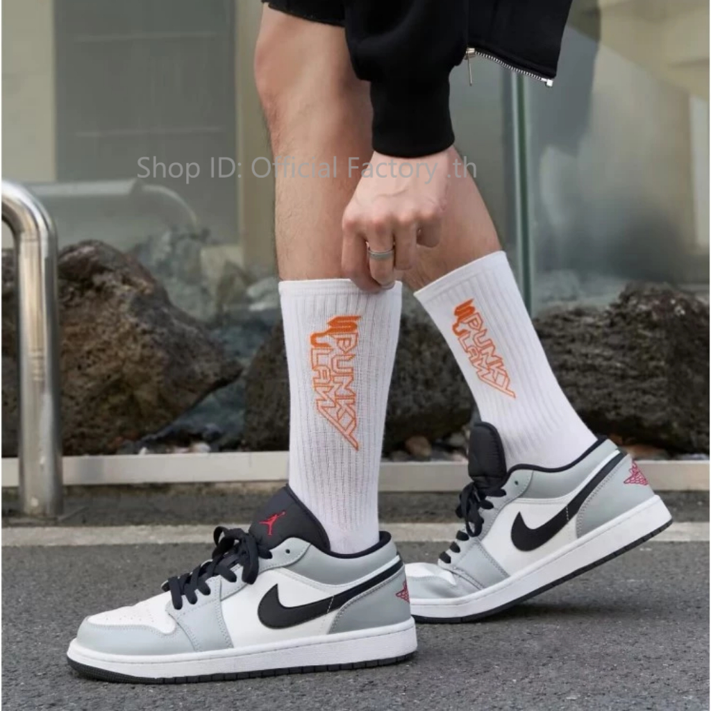 ของแท้จากแบรนด์ ส่วนลดเวลาจำกัด🎉Original AJ1JORDAN1 LOW💐 รับประกัน 1 ปี จัดส่งที่รวดเร็ว