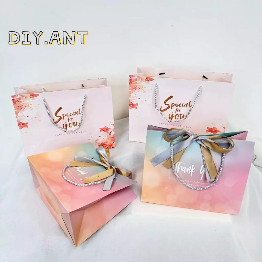 🥕🥕 ถุงกระดาษ ถุงหูหิ้ว ถุงของขวัญ มี 2 ขนาด (สินค้าพร้อมส่ง) - รูปที่ 3