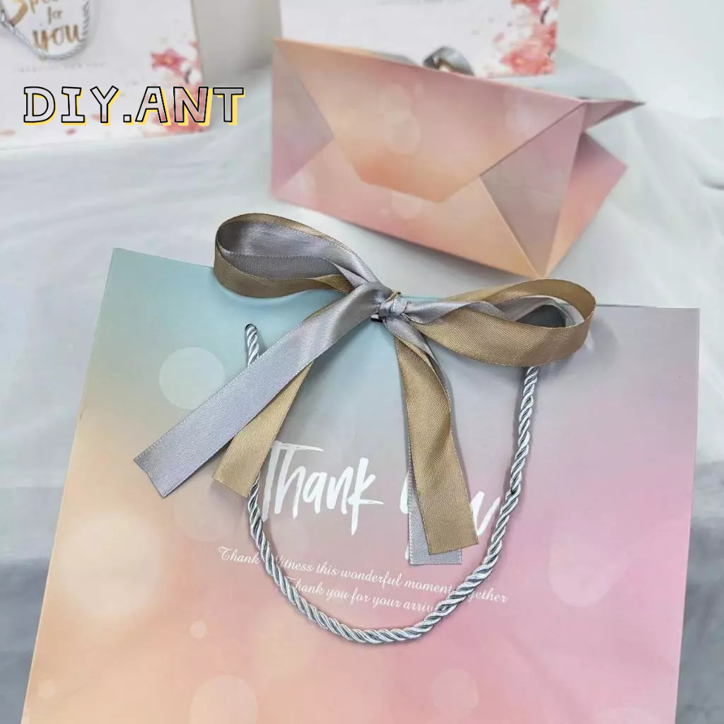 🥕🥕 ถุงกระดาษ ถุงหูหิ้ว ถุงของขวัญ มี 2 ขนาด (สินค้าพร้อมส่ง) - รูปที่ 5