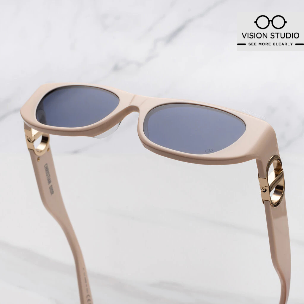 แว่นกันแดด DIOR 30Montaigne S9U 95B0