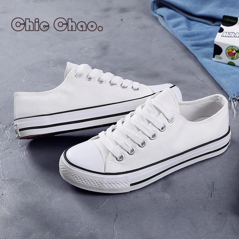 CC รองเท้าผ้าใบลำลองไซส์ใหญ่ 35-44 พื้นต่ำ พื้นยาง กันลื่นและทนต่อการสึกหรอใส่ได้ทั้งชายและหญิง