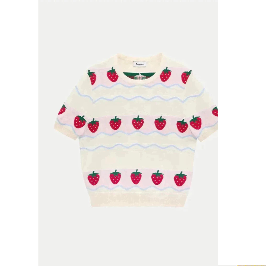 [Pomelo] เสื้อไหมพรมคอกลมแขนสั้นลายทางสตรอว์เบอร์รี / Strawberry Striped Pattern Knitted Top – Ivory