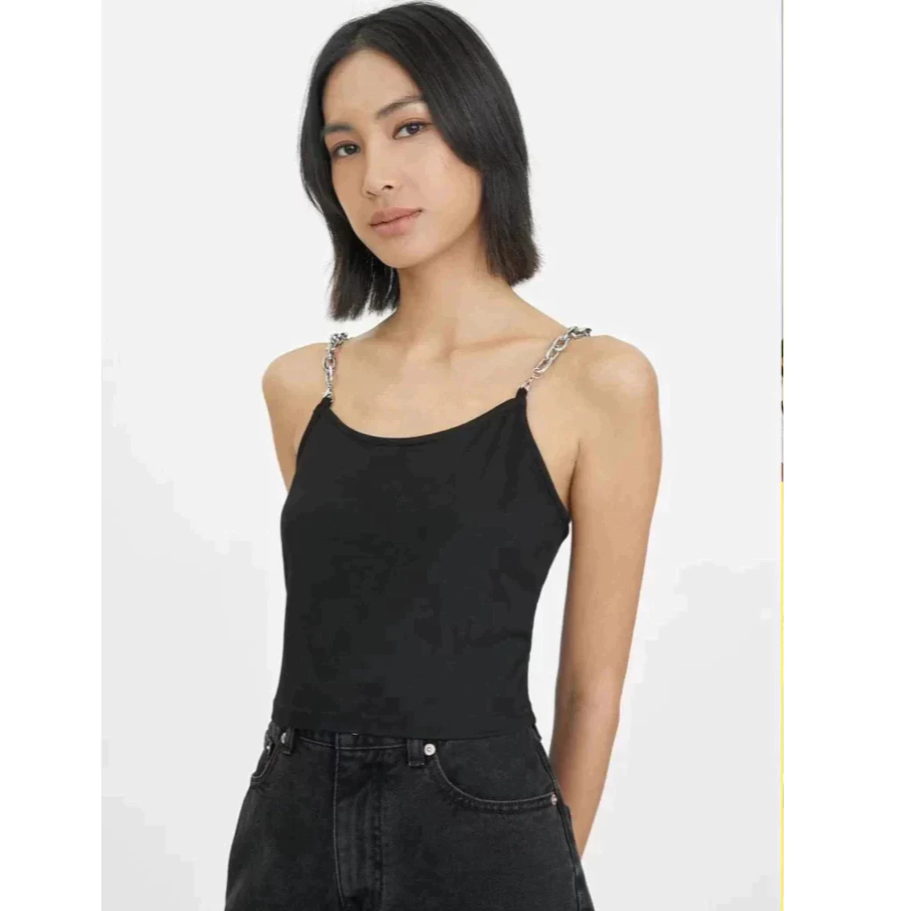 [Pomelo] เสื้อสายโซ่เดี่ยวครอป / Chain Strap Cropped Cami