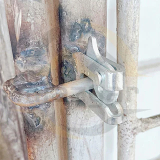 😍COD😍กลอนล็อคกรง หมู สุนัข หมู กลอนคอกหมู ประตู แบบหางปลา Pig Door Latch Lock