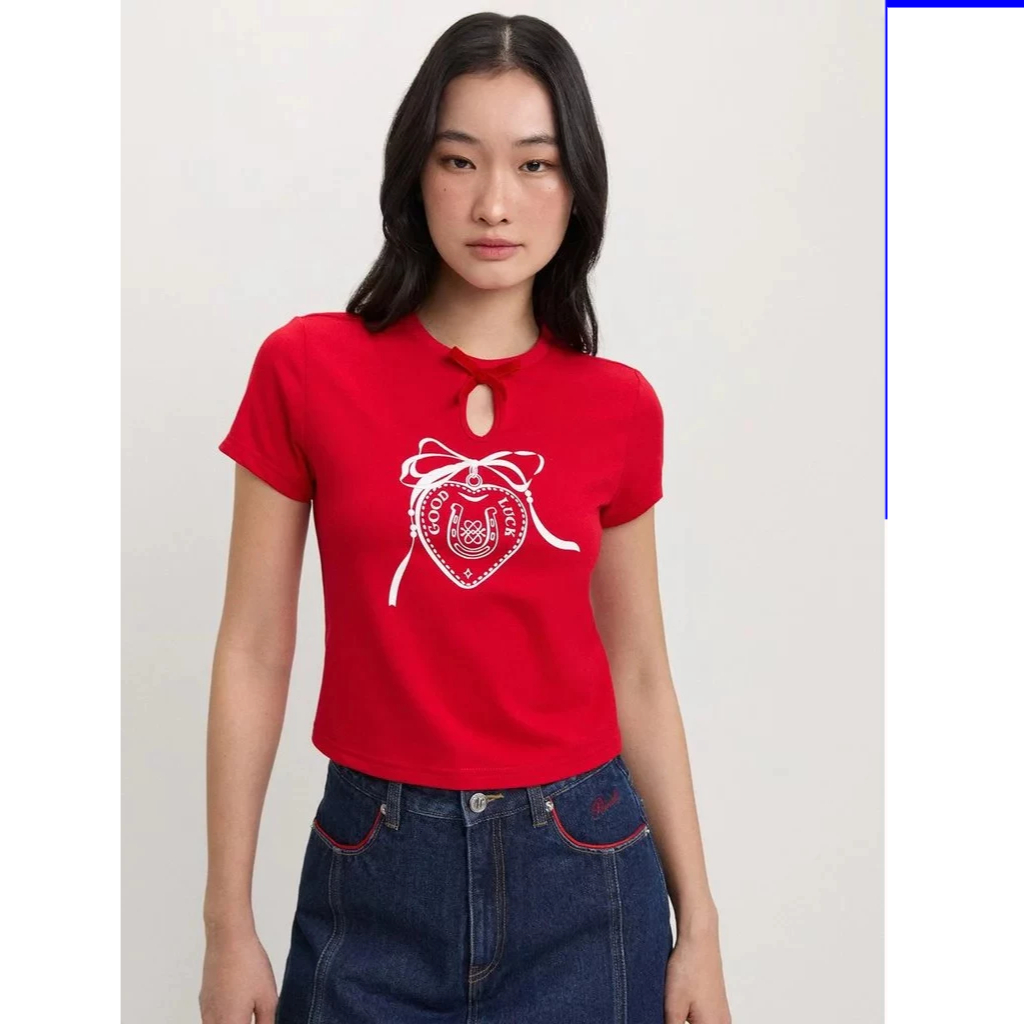 [Pomelo] เสื้อทีเชิ้ตดีเทลคัทเอ้าท์แต่งโบว์ / Keyhole Cropped Tee