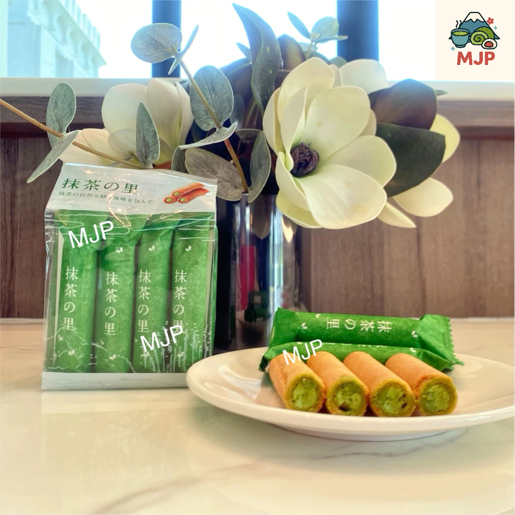 Matcha no Sato Matcha cream roll ขนมหวานอบกรอบ สอดไส้ครีมมัทฉะ  💥สินค้าพร้อมส่ง💥
