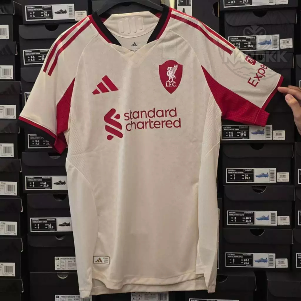 LIVERPOOL  AWAY PLAYER ลิเวอร์พูลสีครีม เกรดนักเตะ ของแท้ 100%