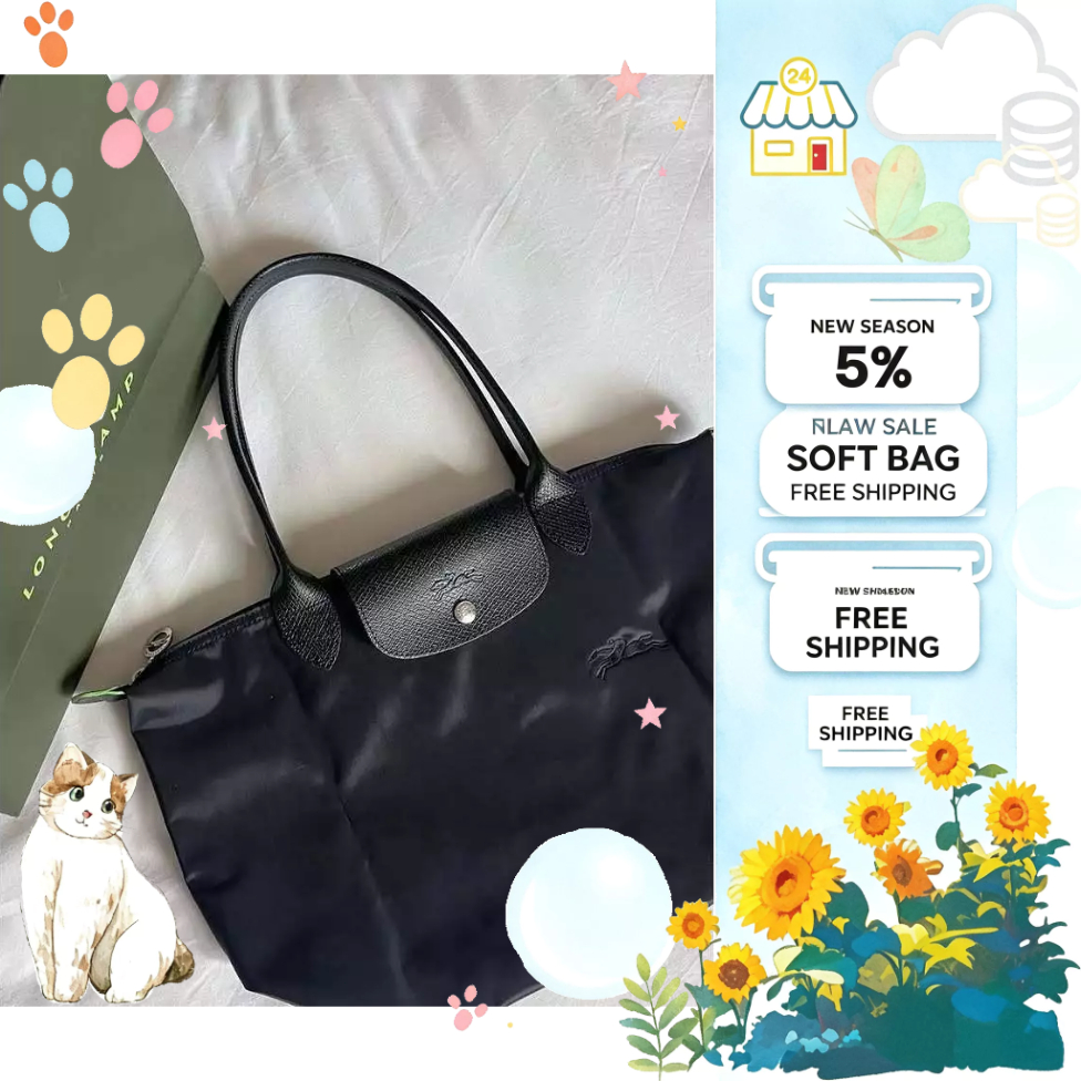 longchamp ALL BLACK🖤〰️ รุ่นนี้คือคนเอฟเยอะมาก ดำล้วน แมทช์ง่ายสุดๆ ใช้ได้แบบ unisex และหยิบใช้ได้ทุกวันเลย✨😚