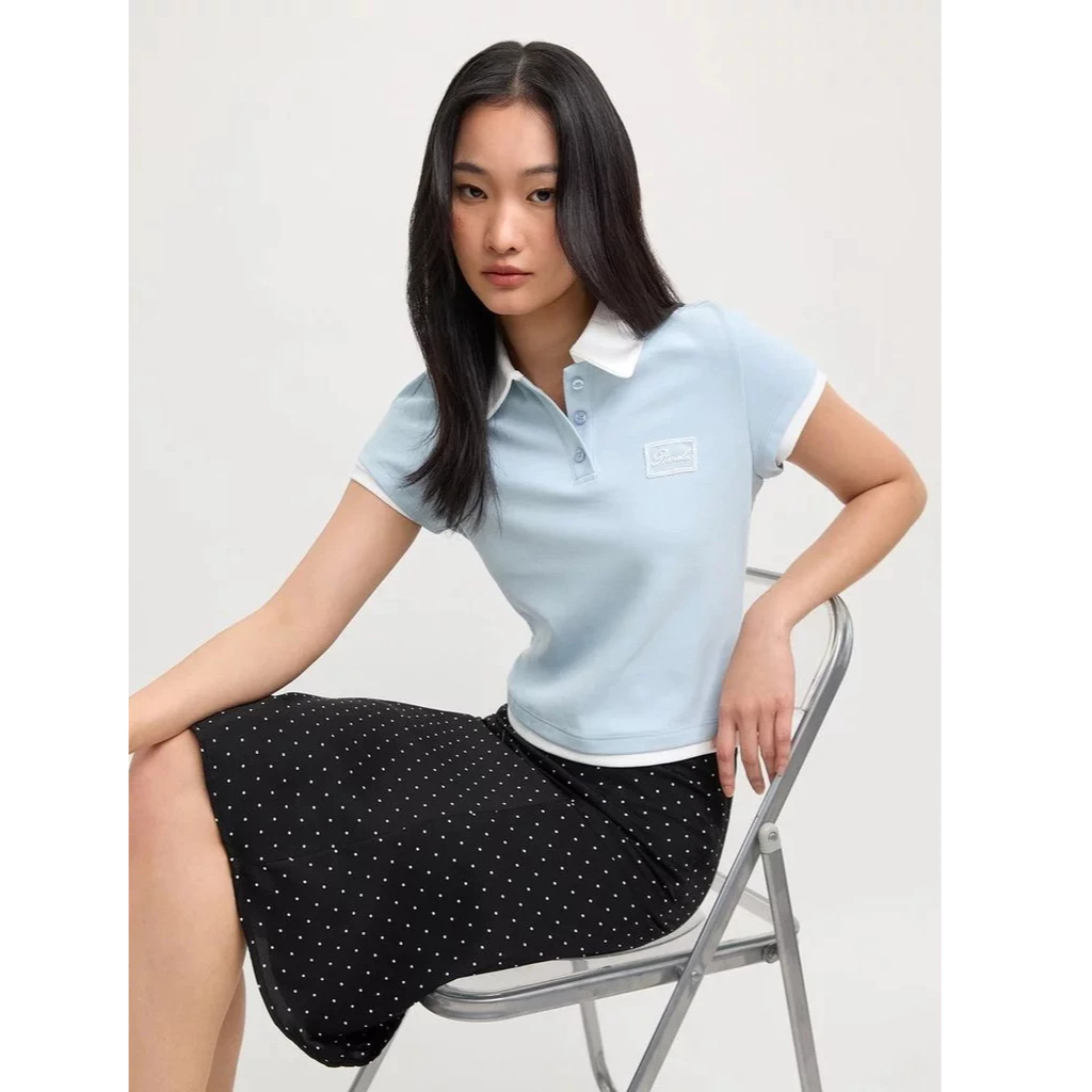 [Pomelo] เสื้อโปโลครอปคอปกสีตัดกัน / Contrast Collar Polo Crop Top