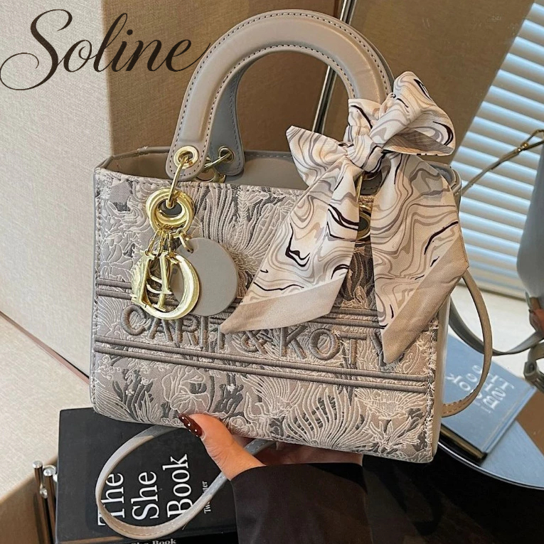 Ready Stock SOLINE กระเป๋าสะพายข้างแฟชั่น กระเป๋าถือทรงเรียบง่าย หนัง PU ของขวัญสำหรับผู้หญิง