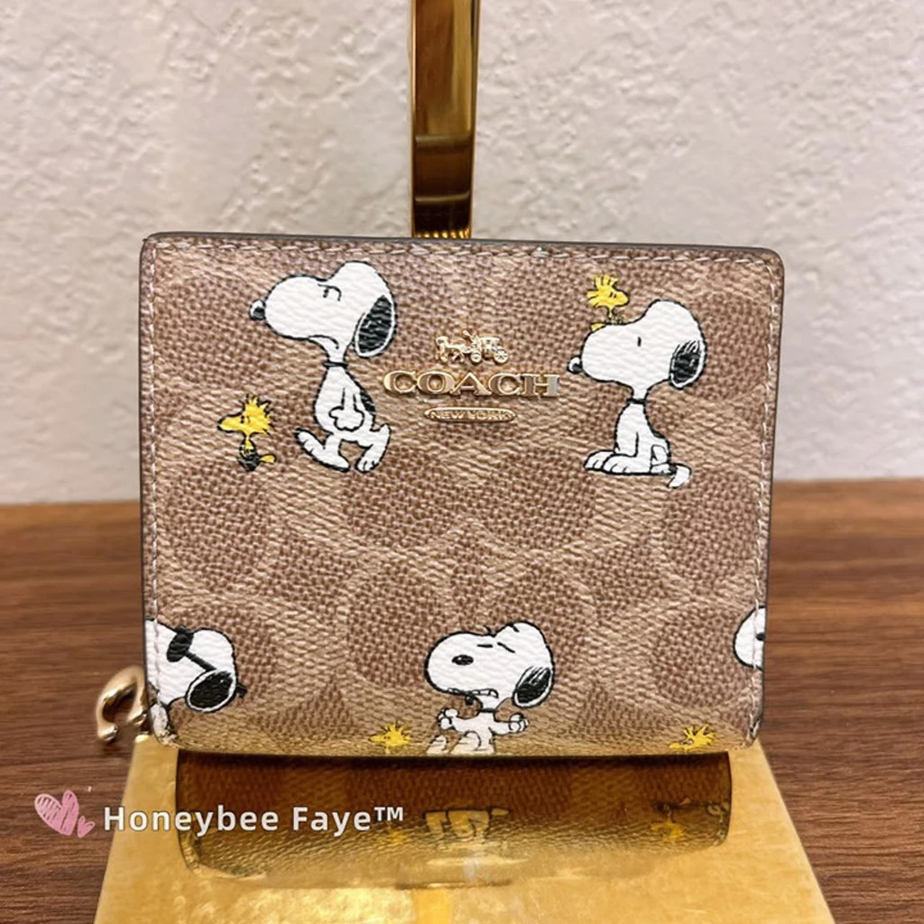 Women Short Wallet CEC37 CW789 CDD11 CAA68 กระเป๋าสตางค์ผู้หญิง กระเป๋าใส่เหรียญ ช่องเสียบการ์ดหลายช