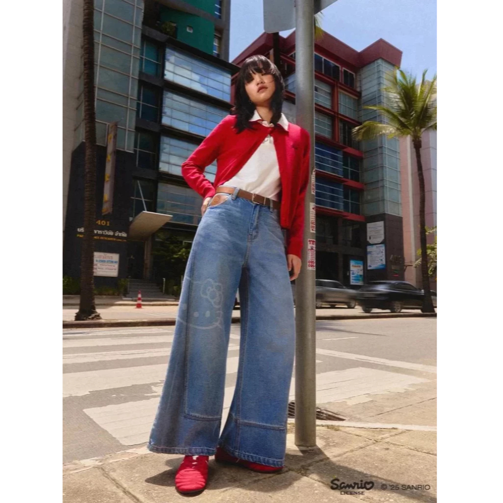 [Pomelo] Pomelo. ♥ Hello Kitty กางเกงยีนส์ขากว้าง / Pomelo. ♥ Hello Kitty Wide Leg Jeans
