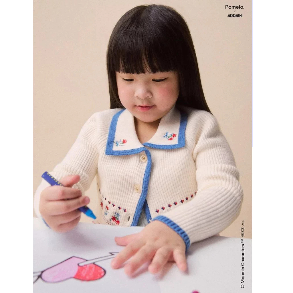 [Pomelo] Pomelo. x Moomin เสื้อคาร์ดิแกนปักลาย / Pomelo. x Moomin Embroidered Cardigan - Off