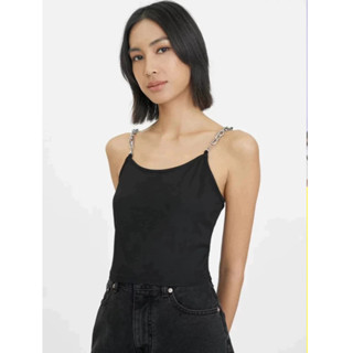 [Pomelo] เสื้อสายโซ่เดี่ยวครอป / Chain Strap Cropped Cami