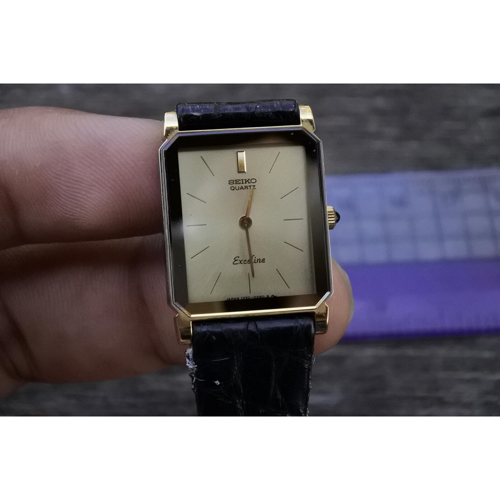 นาฬิกา Vintage มือสองญี่ปุ่น Seiko 1220 5090 Yellow Dial ผู้หญิง Quartz สี่เหลี่ยม Tank 21mm
