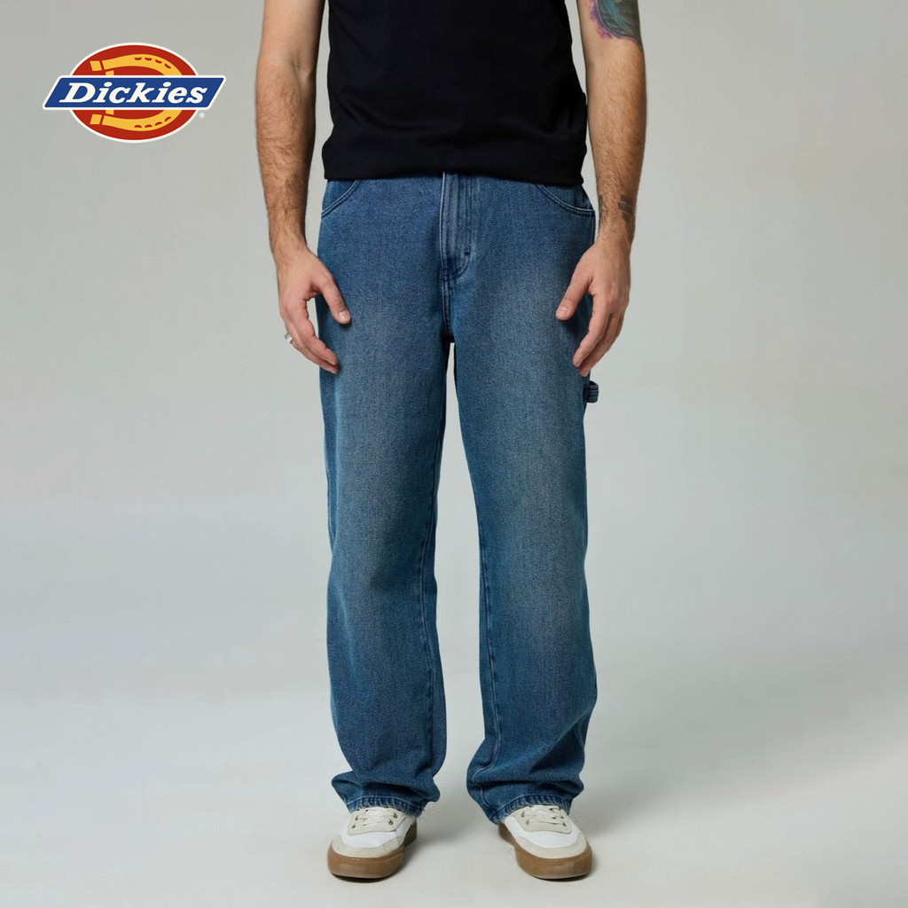 DICKIES MEN'S CARPENTER LOOSE FIT PANTS - MEDIUM BLUE กางเกงยีนส์ กางเกงขายาวทรงช่างแต่งเฟด ผู้ชาย