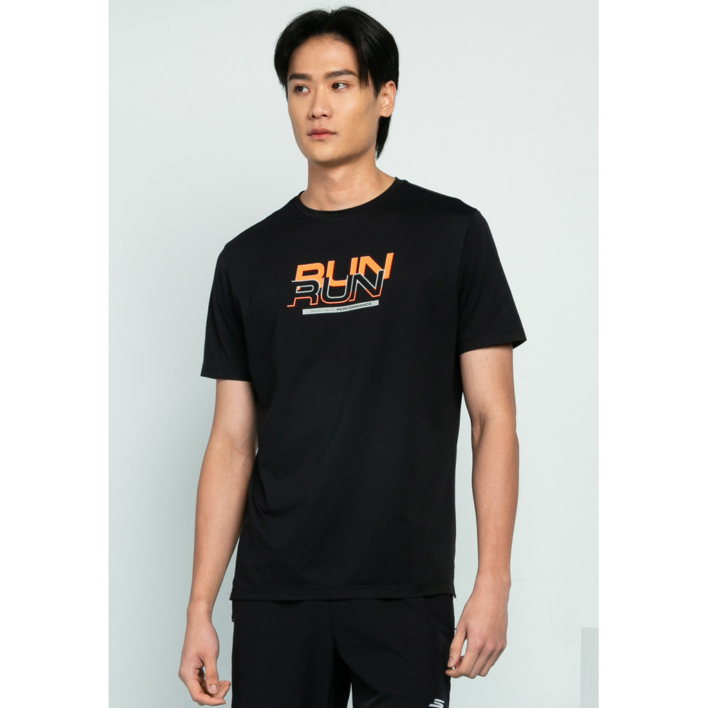 Skechers สเก็ตเชอร์ส เสื้อยืดแขนสั้นผู้ชาย Men Running Performance Short Sleeve Tee - SP325M274-0018