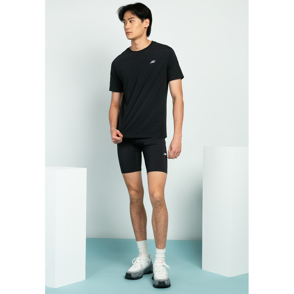 Skechers สเก็ตเชอร์ส เสื้อยืดแขนสั้นผู้ชาย Men Running Performance Short Sleeve Tee - SP325M273-0018 — صورة 4