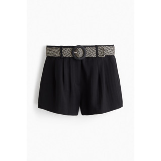H&M(เอชแอนด์เอ็ม) กางเกงขาสั้นผ้าทวิลร์พร้อมสายรัด ผู้หญิง 1…