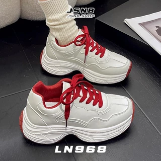 JSNB ส่งฟรี รองเท้าผ้าใบสีขาว ทรงสปอร์ต พร้อมส่ง รองเท้าลำลองส้นหนา พื้นนุ่ม น้ำหนักเบา รองเท้ากีฬา สไตล์เกาหลี [LN968]