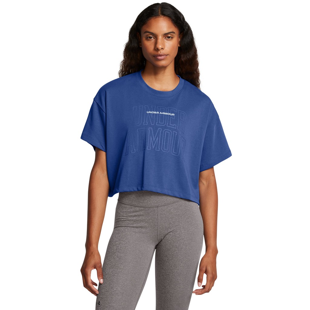 Under Armour เสื้อคร็อปแขนสั้น UA Varsity Mix Heavyweight สำหรับผู้หญิง — صورة 2