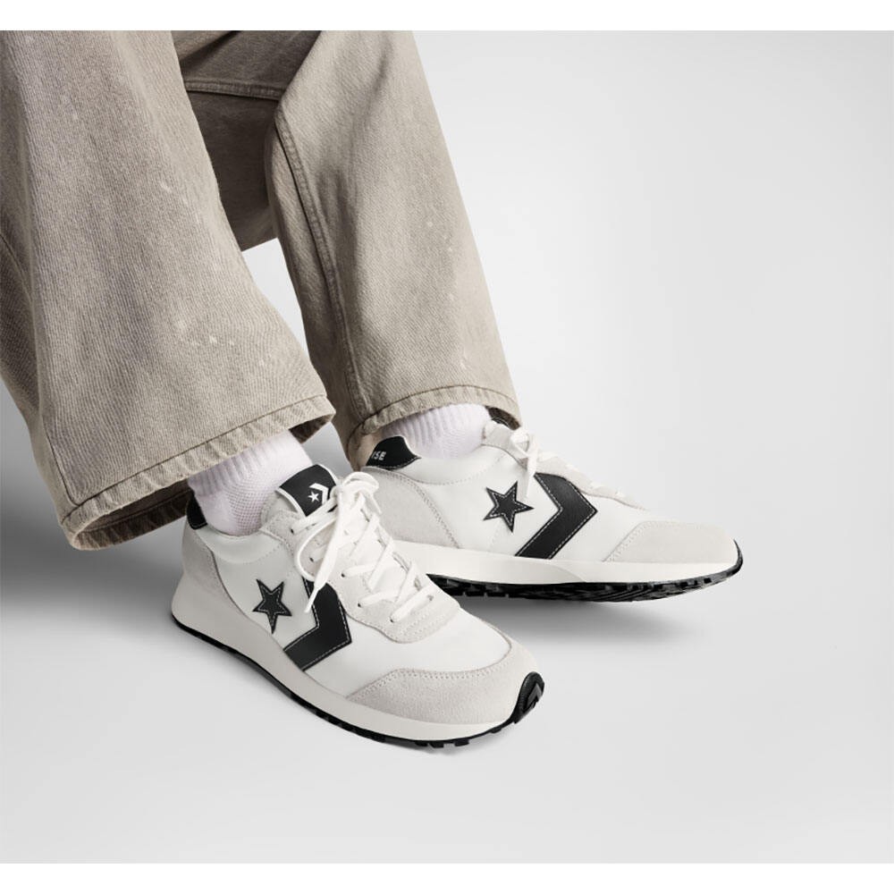 CONVERSE حذاء Omega Trainer — أبيض وأسود — صورة 6