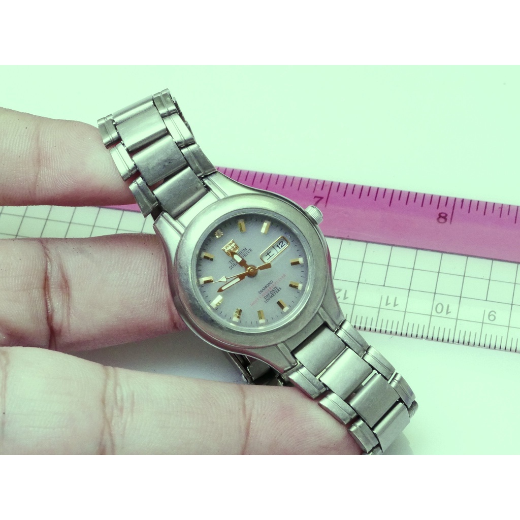 นาฬิกา Vintage มือสองญี่ปุ่น ELGIN USA ไทเทเนียมแท้ DIAMOND QUARTZ ผู้หญิง ทรงกลม กรอบเงิน หน้าขาว ห