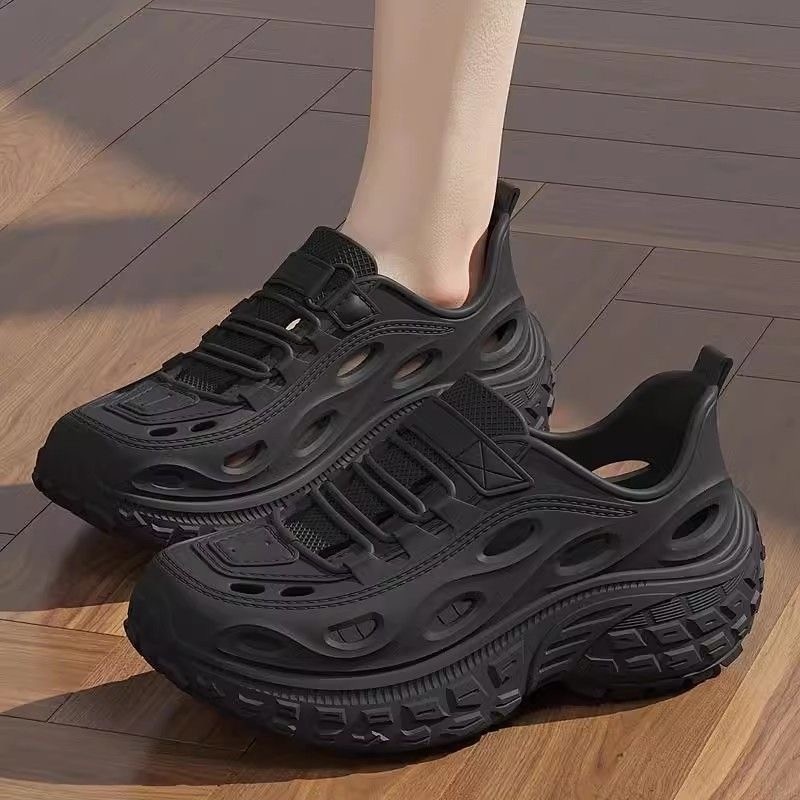 LucyBella66 รองเท้าแฟชั่นผู้ชายรองเท้ากีฬาสบาย ๆ นุ่มลื่นกลิ่นหลักฐานวัสดุ EVA สูง 3.5 ซม1749613358349