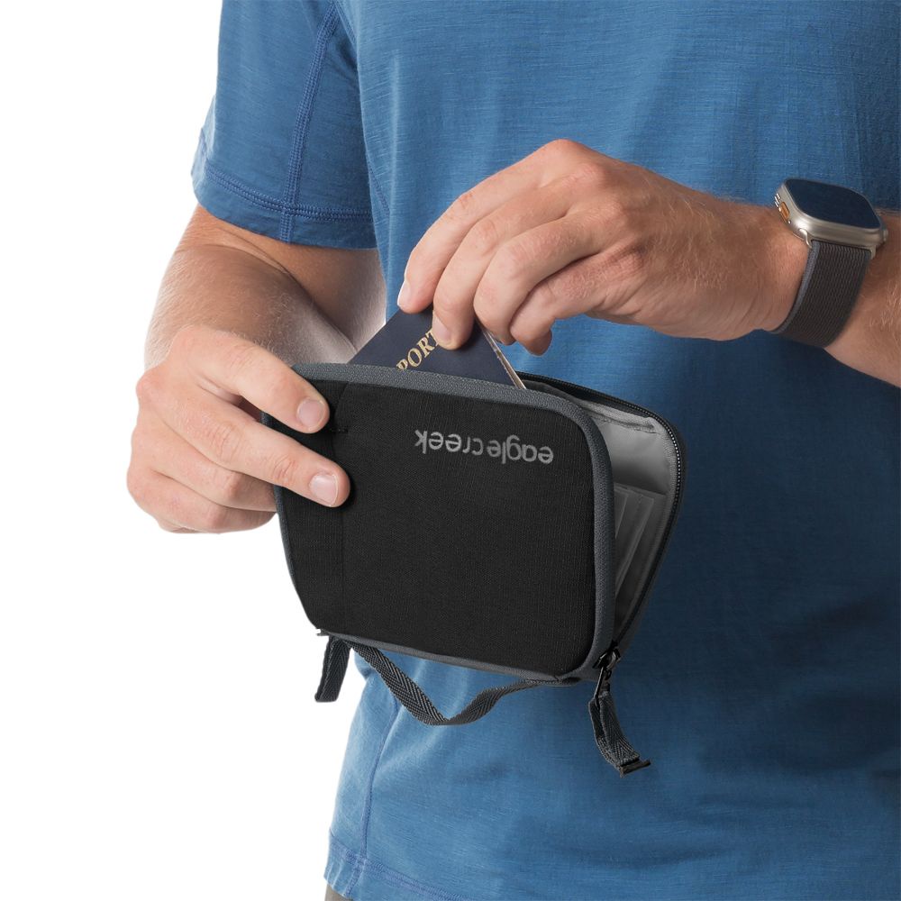EAGLE CREEK محفظة جواز سفر مخفية بحماية RFID — صورة 6