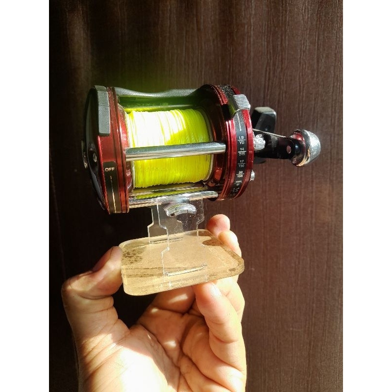 Abu garcia  BS แท่นวางรอก อะคลิริกอย่างดี