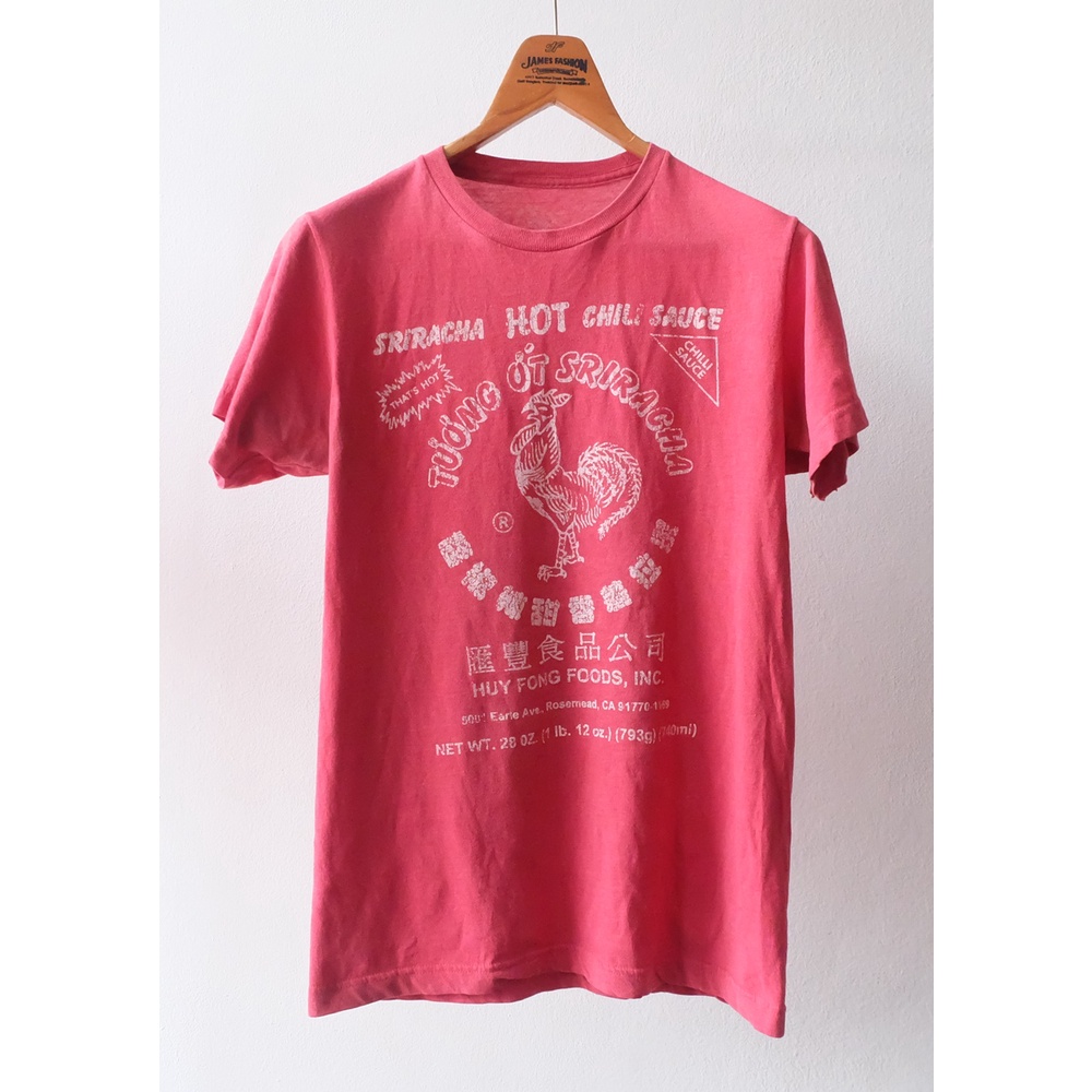 Sriracha Sauce อก 19 นิ้ว ยาว 27 นิ้ว สีแดง