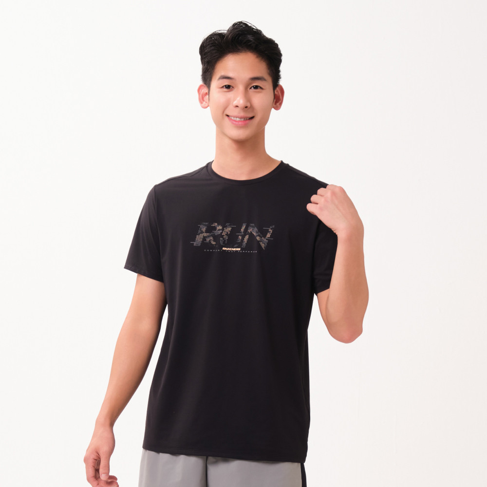 Skechers สเก็ตเชอร์ส เสื้อยืดแขนสั้นผู้ชาย Men Running Performance Short Sleeve Tee - SP226M127-0018 (latest) — صورة 2