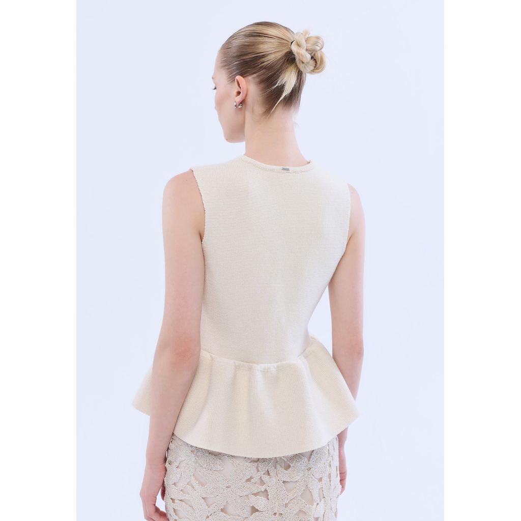 QUINN - Knitted Button Flare Top เสื้อกั๊ก (Q26FGWA067) — صورة 3