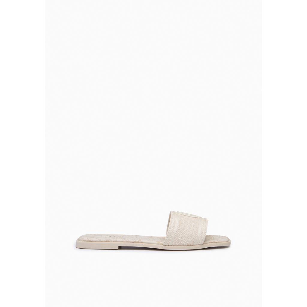 LYN - Maiden Denim Infinite Flat Sandals รองเท้าแตะ      (L26CSWA057)