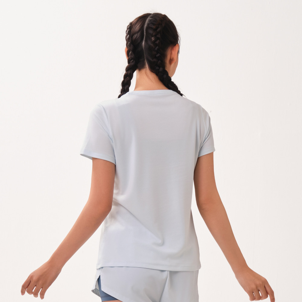 Skechers สเก็ตเชอร์ส เสื้อยืดแขนสั้นผู้หญิง Women Running Performance Short Sleeve Tee - SP126W004-03GB — صورة 4