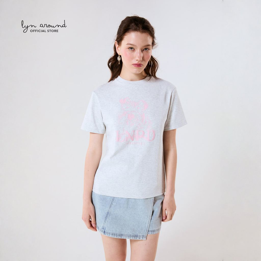 Lyn around - เสื้อยืดแขนสั้นพิมพ์ลายสุนัข Bobby คอลเลกชัน LNRD Signature (A26SGWB069)