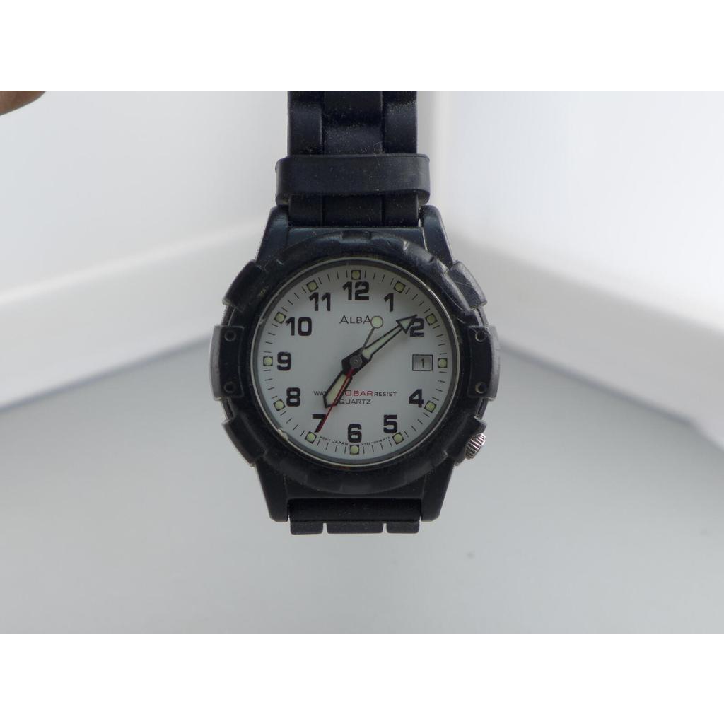นาฬิกา Vintage มือสองญี่ปุ่น ALBA V732 0D70 QUARTZ ผู้ชาย ทรงกลม กรอบดำ หน้าขาว สายยาง39mm
