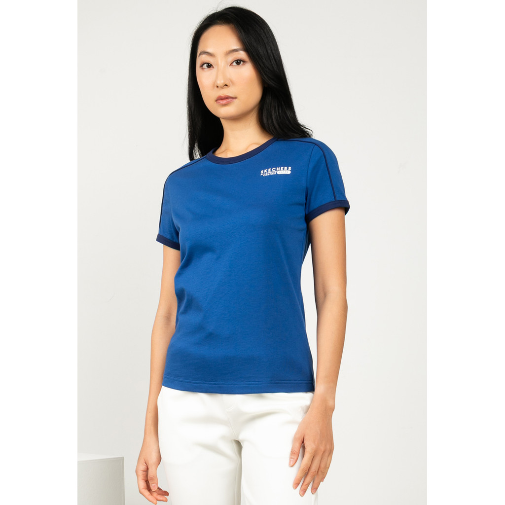 Skechers สเก็ตเชอร์ส เสื้อยืดแขนสั้นผู้หญิง Women Skechers Authentic - Iconic Short Sleeve Tee - SL4
