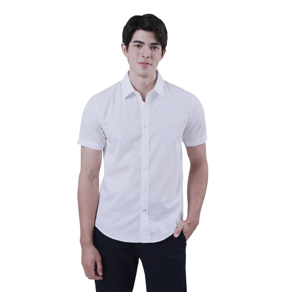 John Henry เสื้อเชิ้ตผู้ชายแขนสั้น ทรงเข้ารูป รุ่น JH S526MSSSM11 - สีขาว