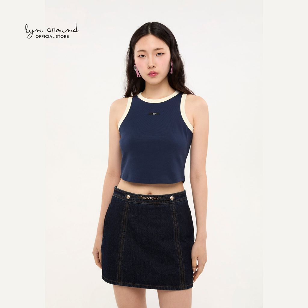 Lyn around - เสื้อครอปแต่งโลโก้ขอบคอนทราสต์ คอลเลกชัน LNRD Signature (A26FGWA184)