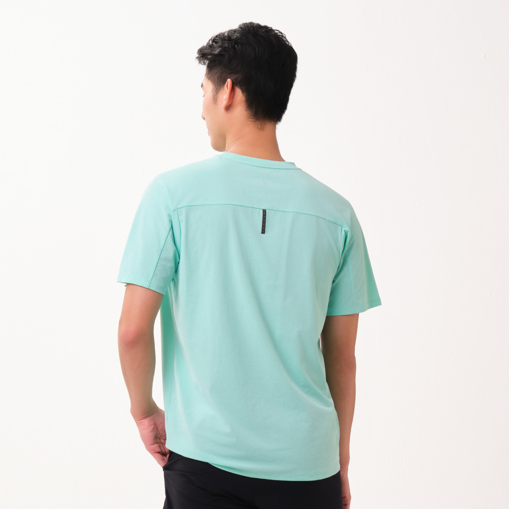 Skechers สเก็ตเชอร์ส เสื้อยืดแขนสั้นผู้ชาย Men Running Performance Short Sleeve Tee - SP126M107-013Y — صورة 4