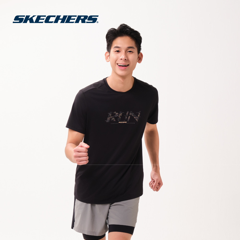 Skechers สเก็ตเชอร์ส เสื้อยืดแขนสั้นผู้ชาย Men Running Performance Short Sleeve Tee - SP226M127-0018 (latest)